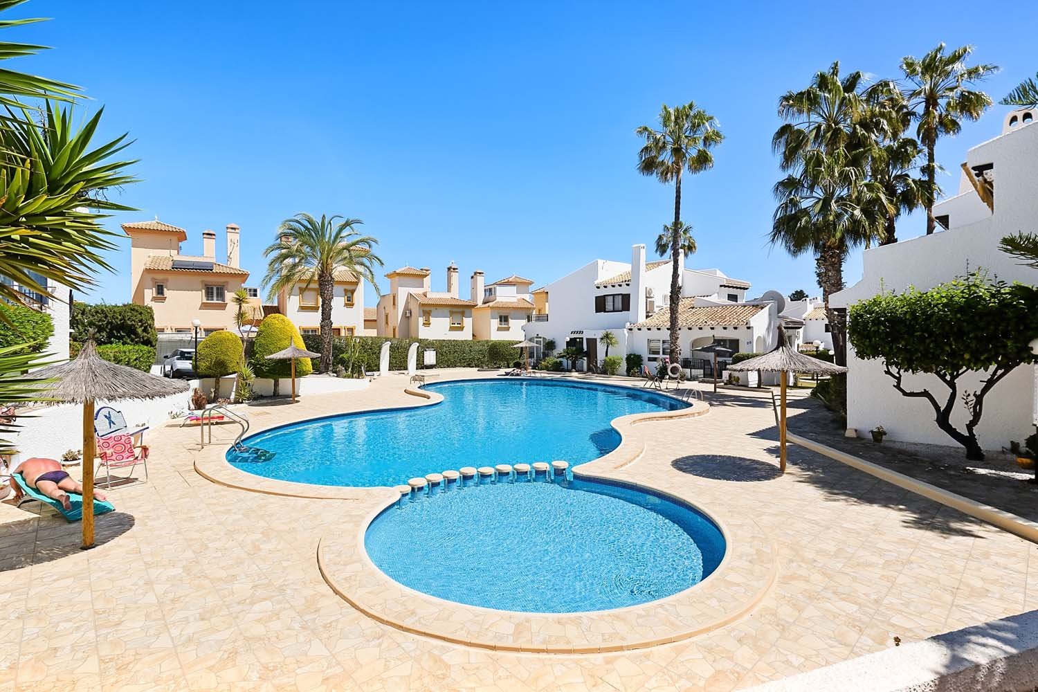 246_townhouse_for_sale_in_cabo_roig_230426085307_dscf2764